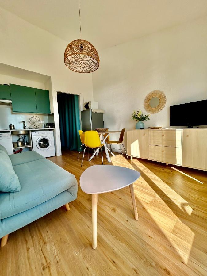 Superbe T2 Avec Terrasse Et Vue Su Mer Quartier Des Quilles A Sète Exteriör bild